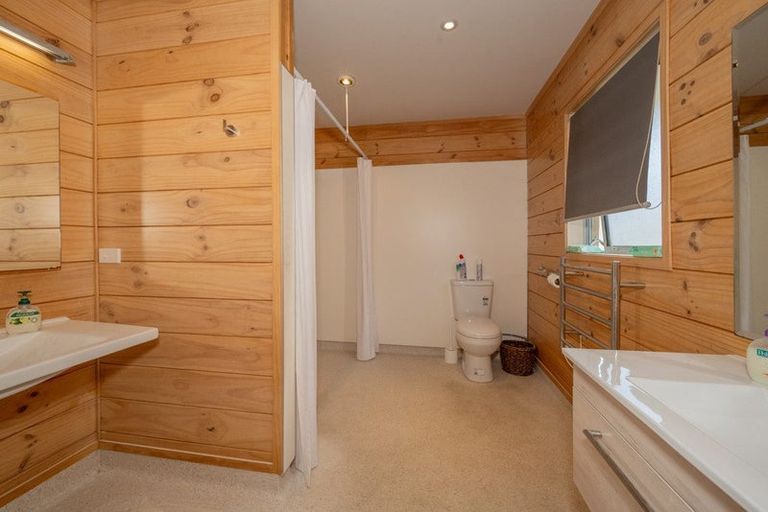 Photo of property in 14 Robin Azariah Place, Te Kuiti, 3910