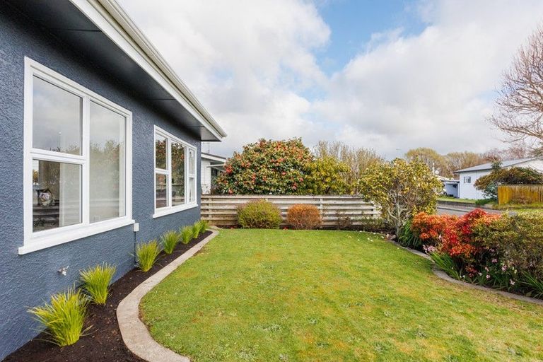 Photo of property in 6 Cremorne Avenue, Hokowhitu, Palmerston North, 4410