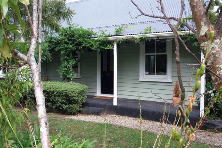Photo of property in 26 Kempton Street, Greytown, 5712