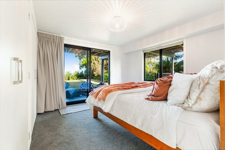 Photo of property in 163 West Harbour Drive, West Harbour, Auckland, 0618