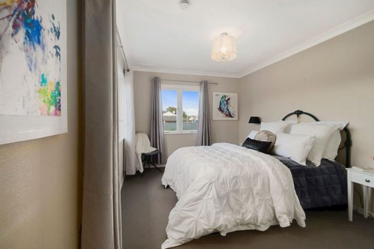 Photo of property in 24 Ingram Street, Papakura, 2110