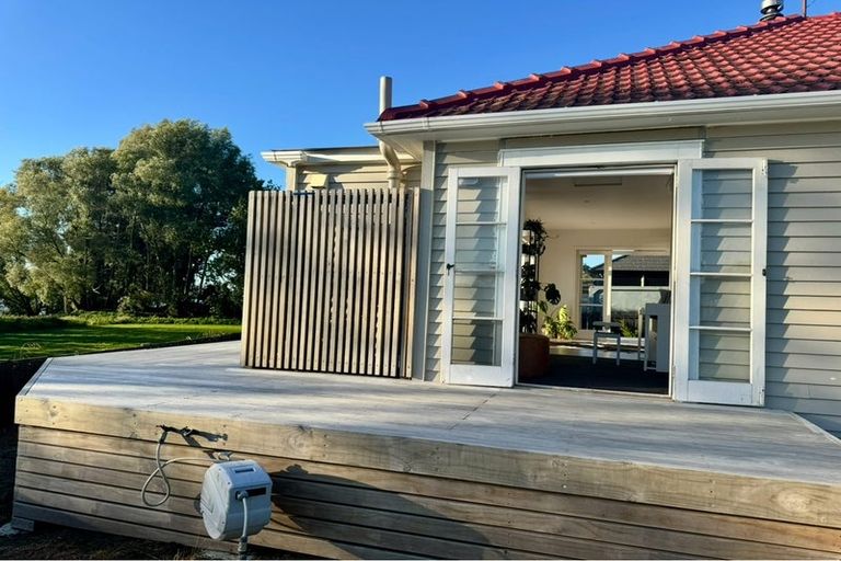 Photo of property in 144 Great South Road, Huntly, 3700