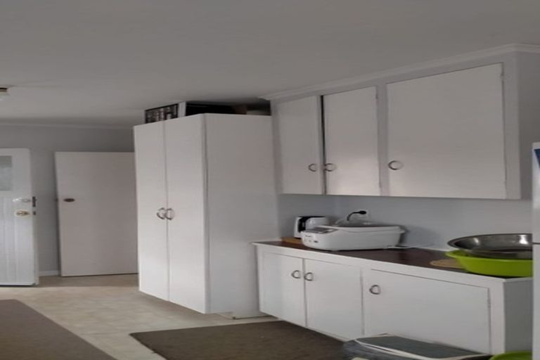 Photo of property in 1/13 Halsey Road, Manurewa, Auckland, 2102