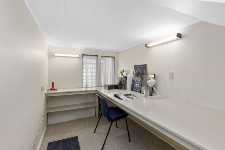 Photo of property in 52 Major Drive, Kelson, Lower Hutt, 5010