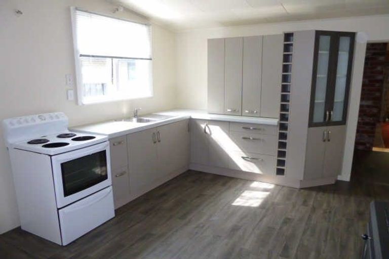 Photo of property in 22 Fairfield Avenue, Addington, Christchurch, 8024