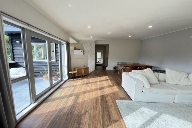 Photo of property in 3 Paremata Drive, Paremata, Porirua, 5024