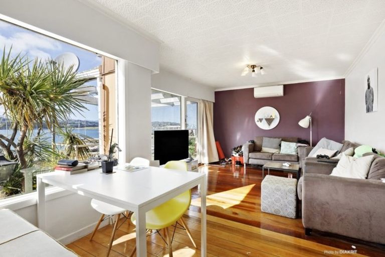 Photo of property in 462 Evans Bay Parade, Hataitai, Wellington, 6021
