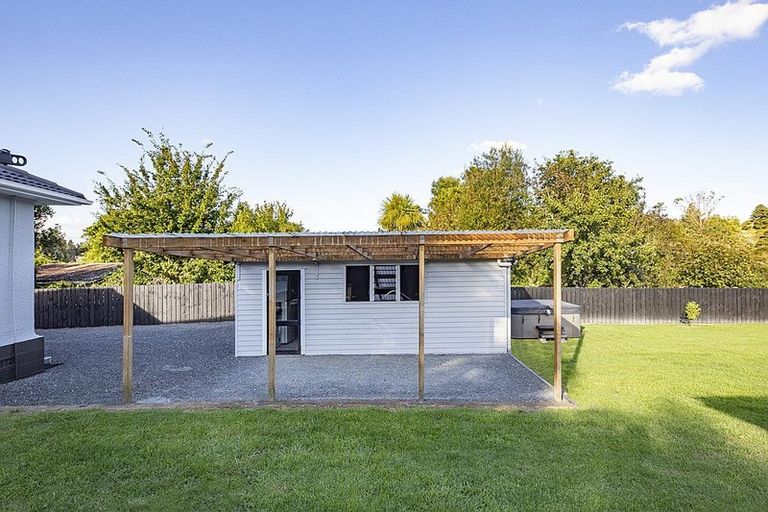 Photo of property in 4 Bethells Road, Waitakere, Auckland, 0816