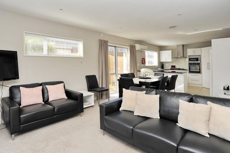 Photo of property in 94b Picton Avenue, Riccarton, Christchurch, 8011