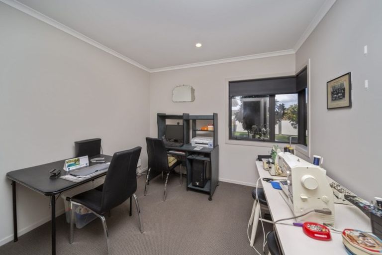 Photo of property in 3 Rawiri Drive, Bell Block, New Plymouth, 4312