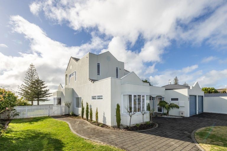 Photo of property in 7 Charles Street, Westshore, Napier, 4110