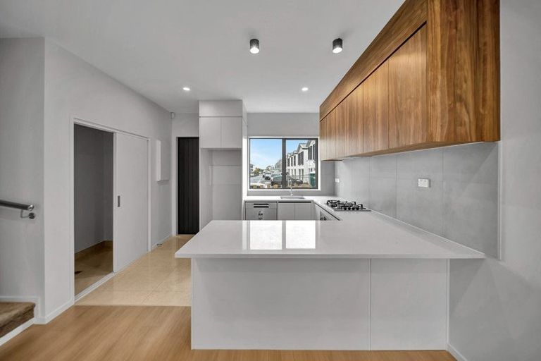 Photo of property in 40 Opoka Street, Papakura, 2110