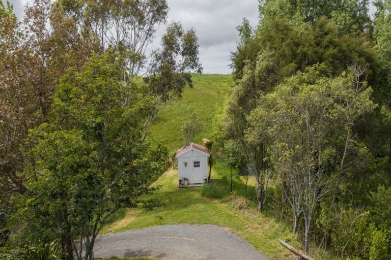 Photo of property in 664 Kairakau Road, Elsthorpe, Havelock North, 4295