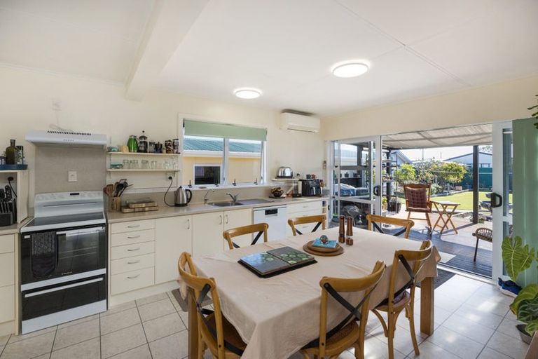 Photo of property in 69 Seabury Avenue, Foxton Beach, Foxton, 4815