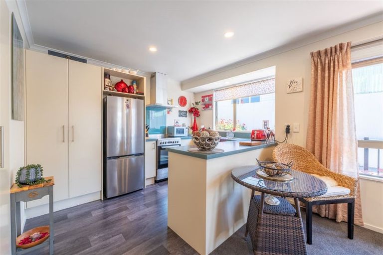 Photo of property in 2/92 Arthur Street, Seaview, Timaru, 7910