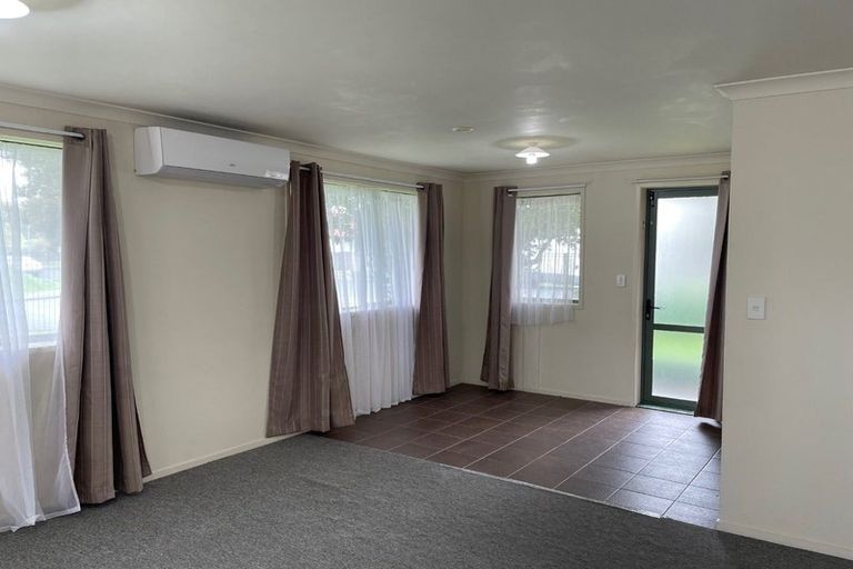 Photo of property in 41 Sturdee Road, Manurewa, Auckland, 2102