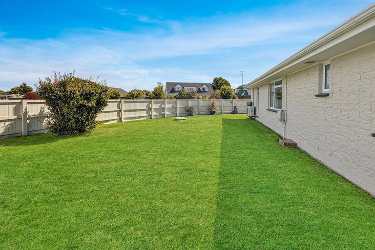Photo of property in 2/7 Bencard Place, Hoon Hay, Christchurch, 8025