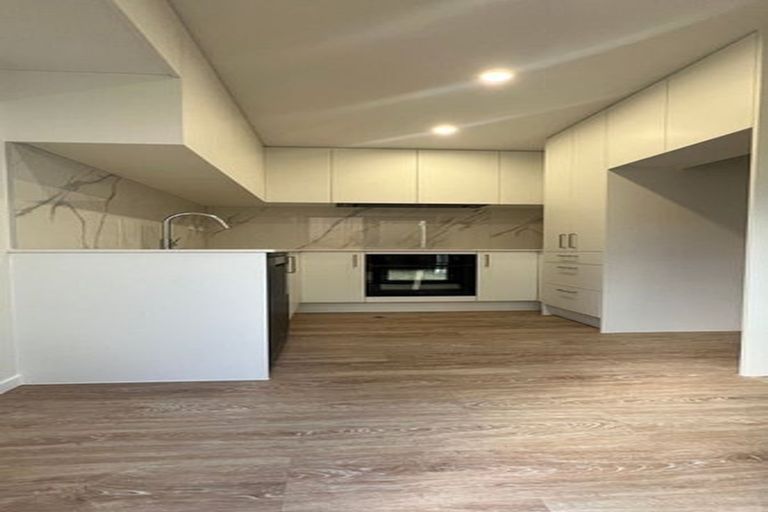 Photo of property in 4c Medina Place, Half Moon Bay, Auckland, 2012