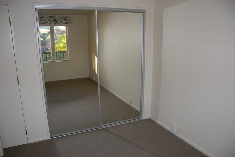 Photo of property in The Triangle, 4/33 Halswater Drive, Churton Park, Wellington, 6037