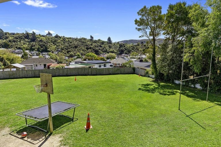 Photo of property in 119 Stokes Valley Road, Stokes Valley, Lower Hutt, 5019