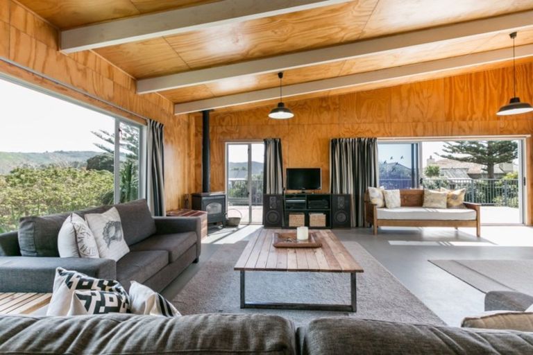 Photo of property in 61 Airini Road, Waimarama, Havelock North, 4294