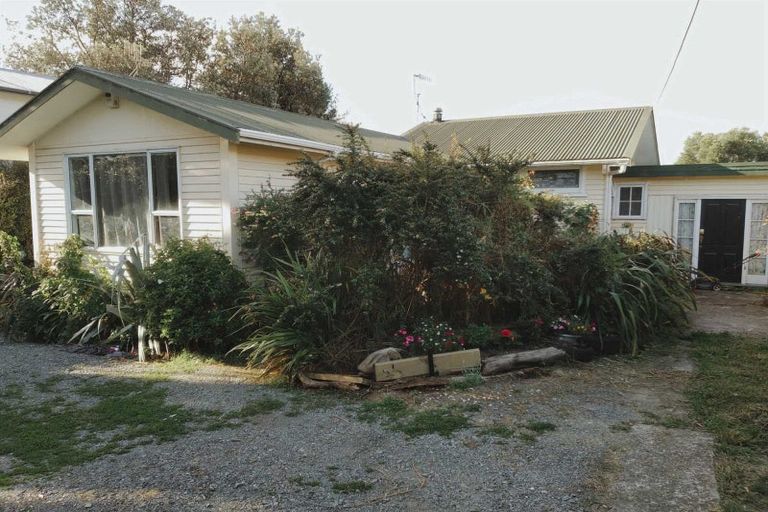Photo of property in 53 Raumati Road, Raumati Beach, Paraparaumu, 5032