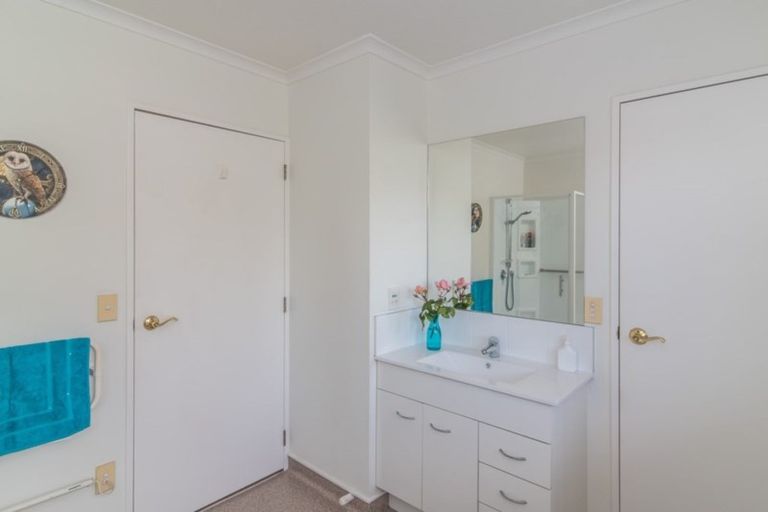 Photo of property in 31 Beach Haven Place, Paraparaumu Beach, Paraparaumu, 5032