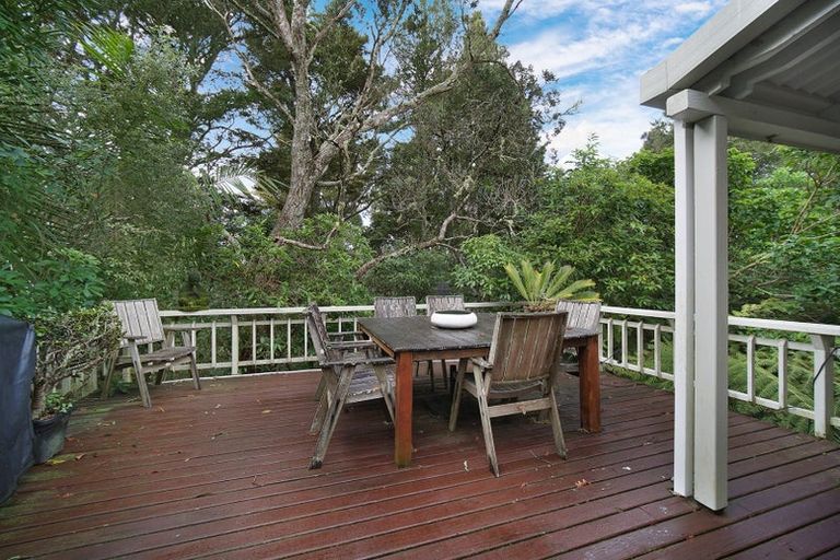 Photo of property in 1/22 Rangatira Road, Birkenhead, Auckland, 0626