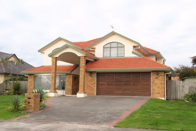 Photo of property in 9 Aspatria Place, Northpark, Auckland, 2013