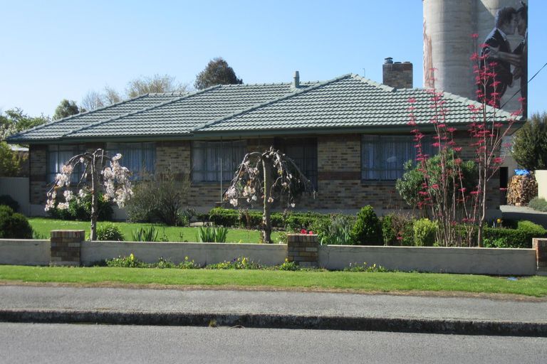 Photo of property in 196 Queen Street, Waimate, 7924