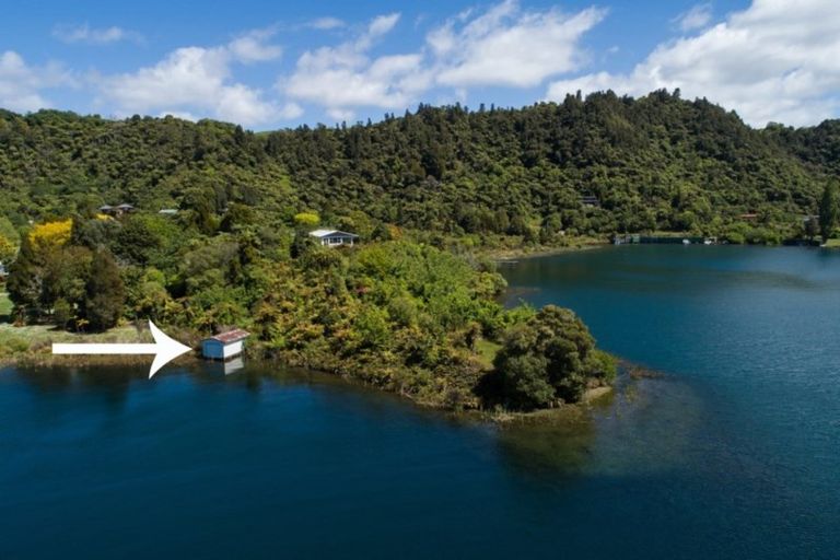 Photo of property in 9 Alexander Road, Lake Tarawera, Rotorua, 3076