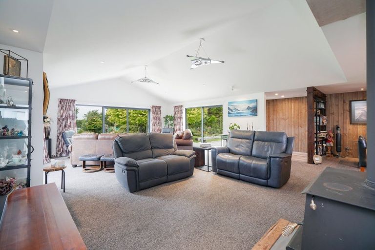 Photo of property in 224 Mill Road South, Seaward Bush, Invercargill, 9871