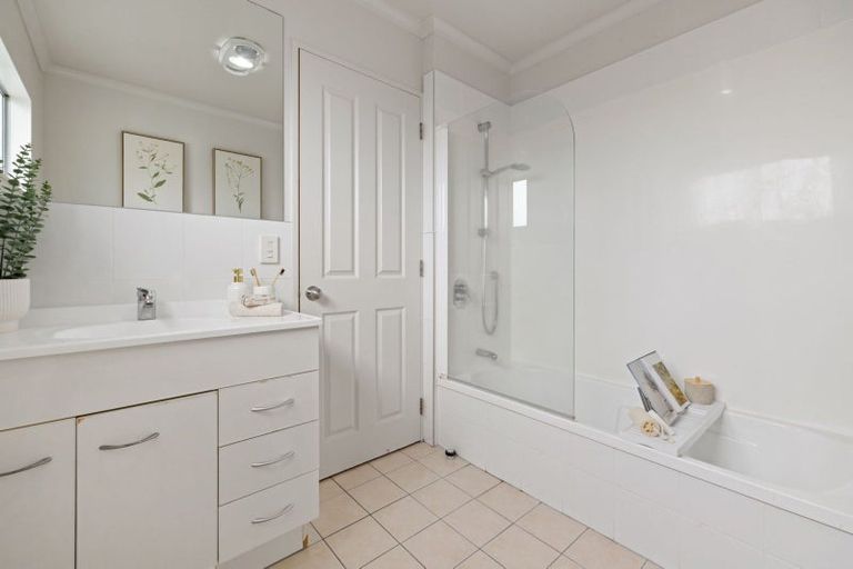 Photo of property in 9 Rene Way, Huntington, Hamilton, 3210