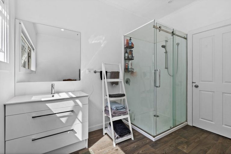 Photo of property in 5 Smale Terrace, Hospital Hill, Napier, 4110