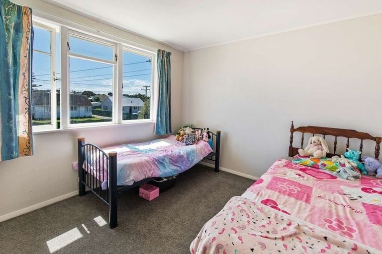 Photo of property in 26-28 Matipo Street, Castlecliff, Whanganui, 4501