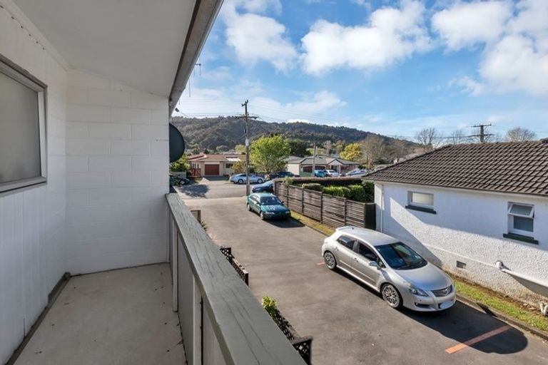 Photo of property in 2/5 Second Avenue, Avenues, Whangarei, 0110