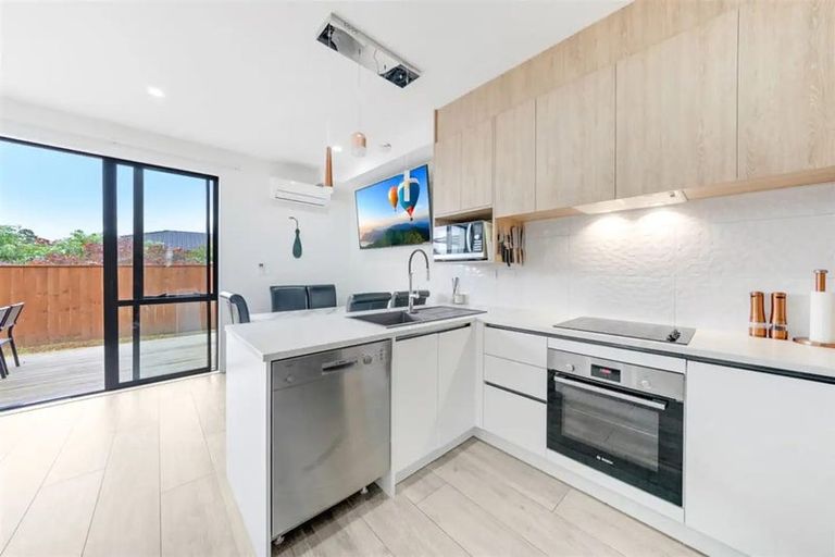 Photo of property in 5/36 Gloucester Road, Manurewa, Auckland, 2102