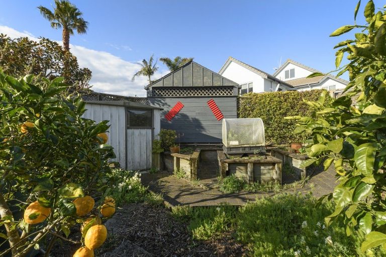 Photo of property in 43 Pah Street, Matua, Tauranga, 3110