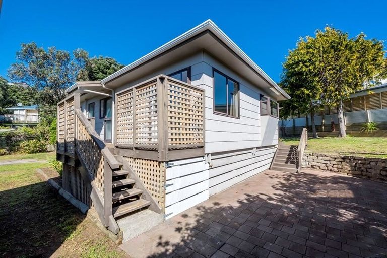 Photo of property in 167 Weggery Drive, Waikanae Beach, Waikanae, 5036