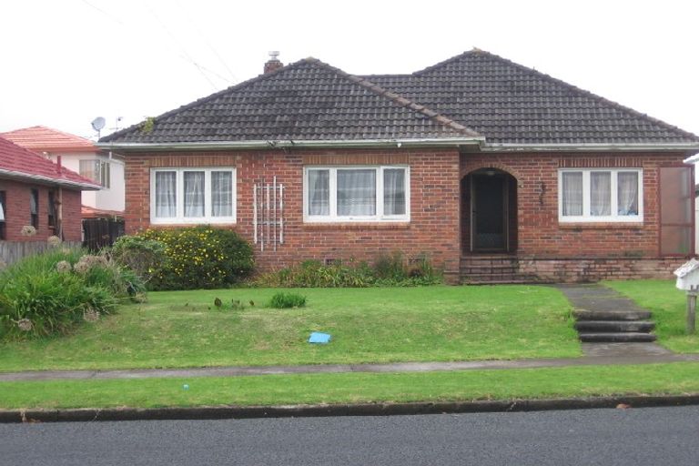 Photo of property in 19 Maxwell Avenue, Papatoetoe, Auckland, 2025