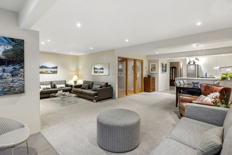 Photo of property in 34 Marine Parade, Macandrew Bay, Dunedin, 9014