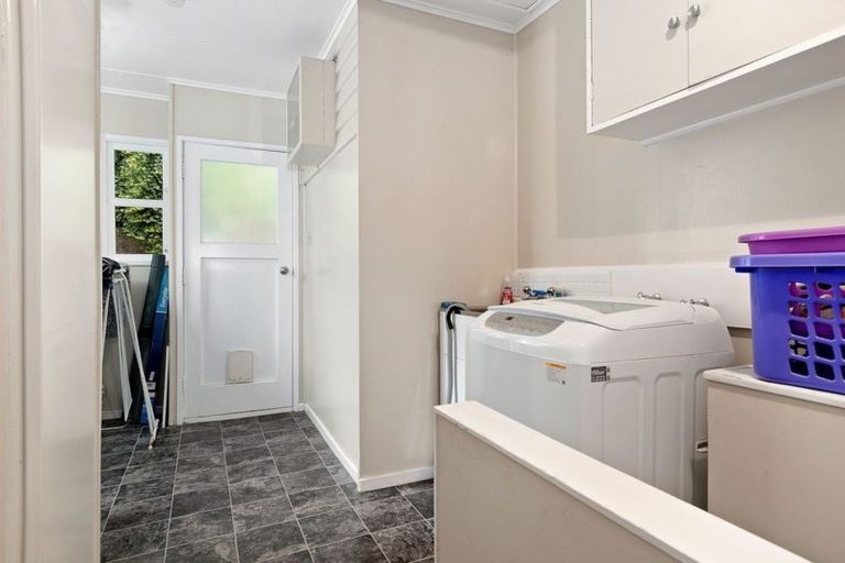 Photo of property in 176 George Street, Stokes Valley, Lower Hutt, 5019