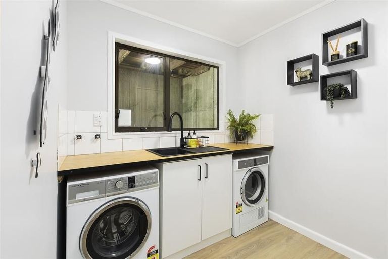 Photo of property in 8 Charthouse Lane, Whitby, Porirua, 5024