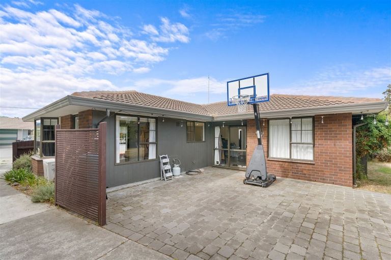 Photo of property in 72 Sabys Road, Halswell, Christchurch, 8025