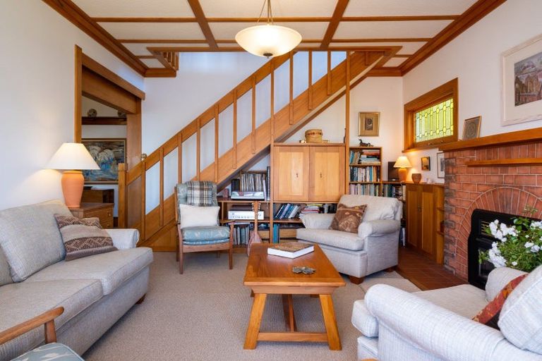 Photo of property in 35 Goldsmith Road, Hospital Hill, Napier, 4110