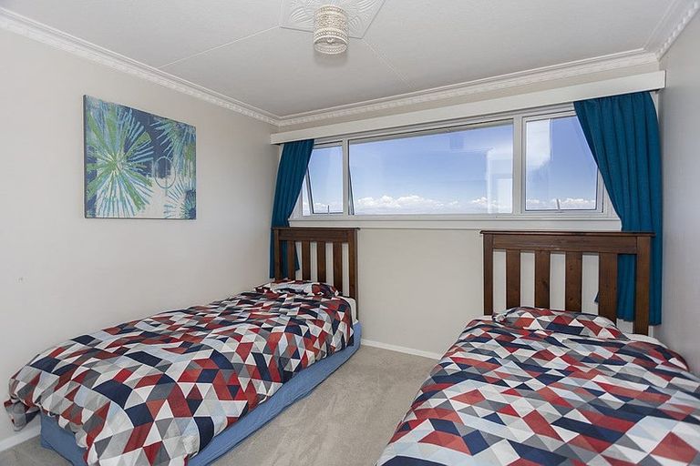 Photo of property in 12 Selwyn Street, South Hill, Oamaru, 9400