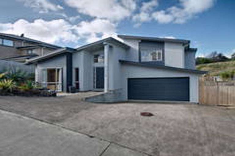 Photo of property in 30 Lemon Grove Lane, Greenhithe, Auckland, 0632
