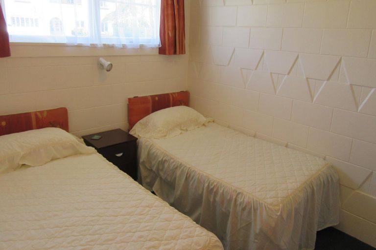 Photo of property in 196 Queen Street, Waimate, 7924