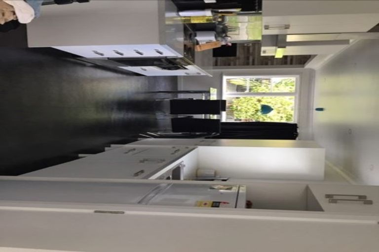 Photo of property in 9 Aorangi Road, Paraparaumu, 5032