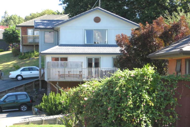 Photo of property in 3 Ryehill Close, New Lynn, Auckland, 0600